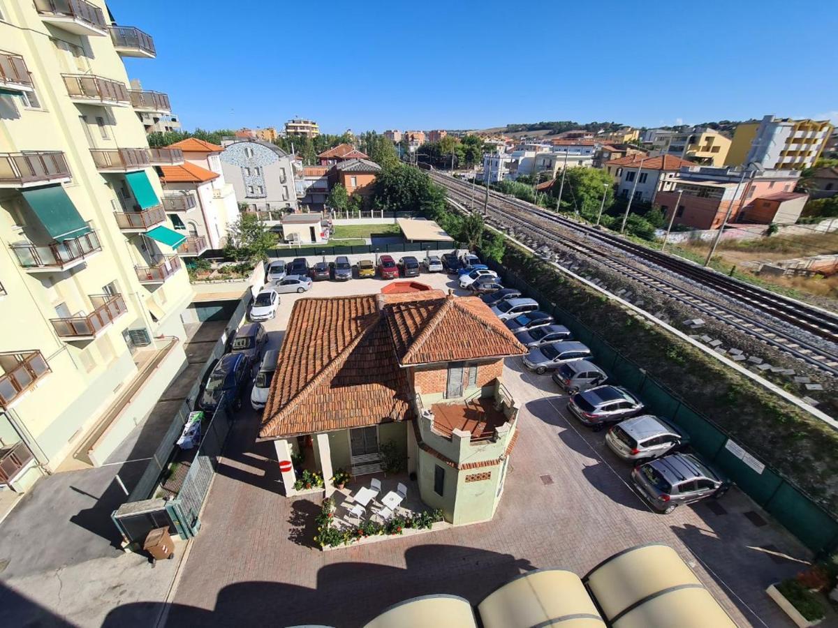 Hotel Fiorella Senigallia Exteriér fotografie