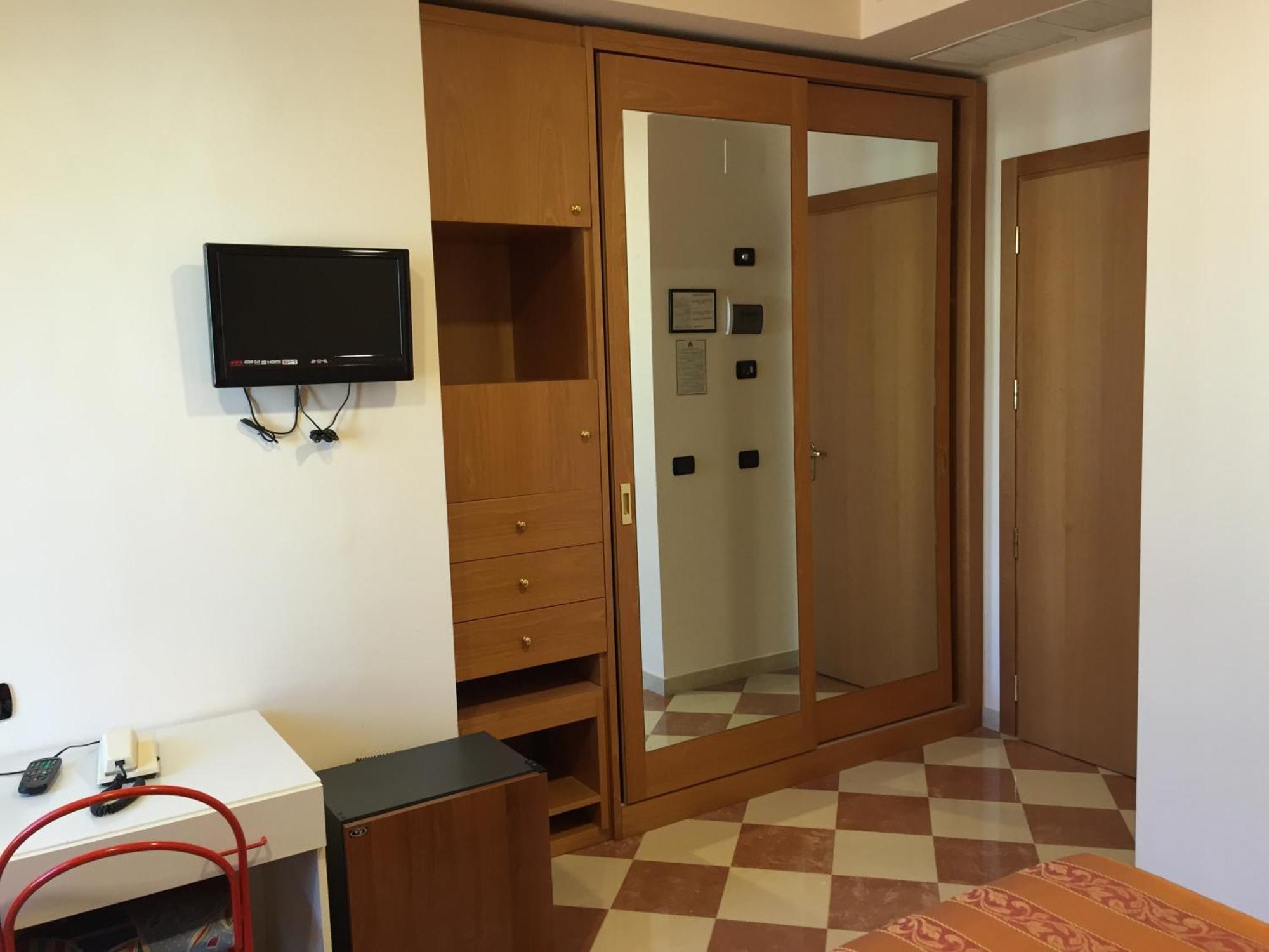 Hotel Fiorella Senigallia Pokoj fotografie